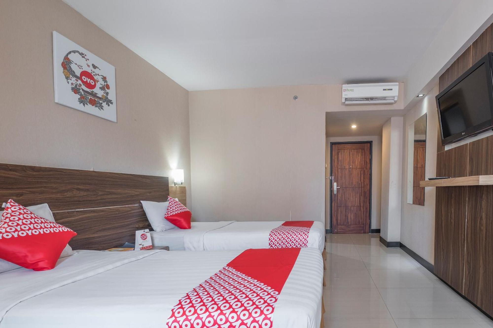 Oyo 1081 Allson City Hotel Makassar Exterior foto